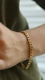 دستبند استیل اسپرت کارتیه با قفل تی - تصویر 17